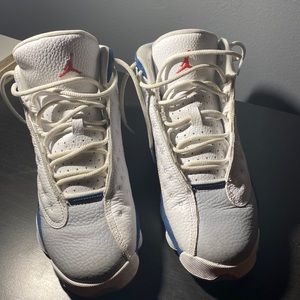 Used,creased and the bottom is a little dirty